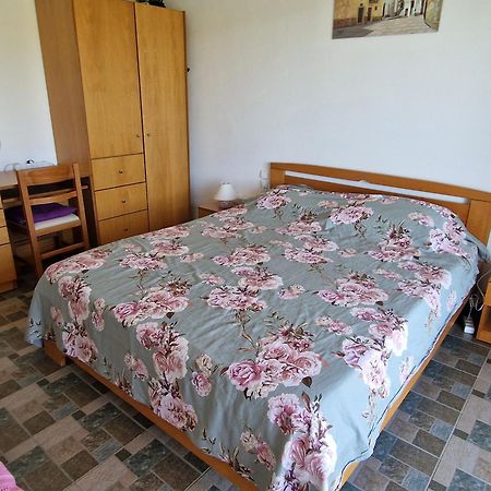 Grieks Vakantiehuis To Kalokairi Kougaiika Luaran gambar