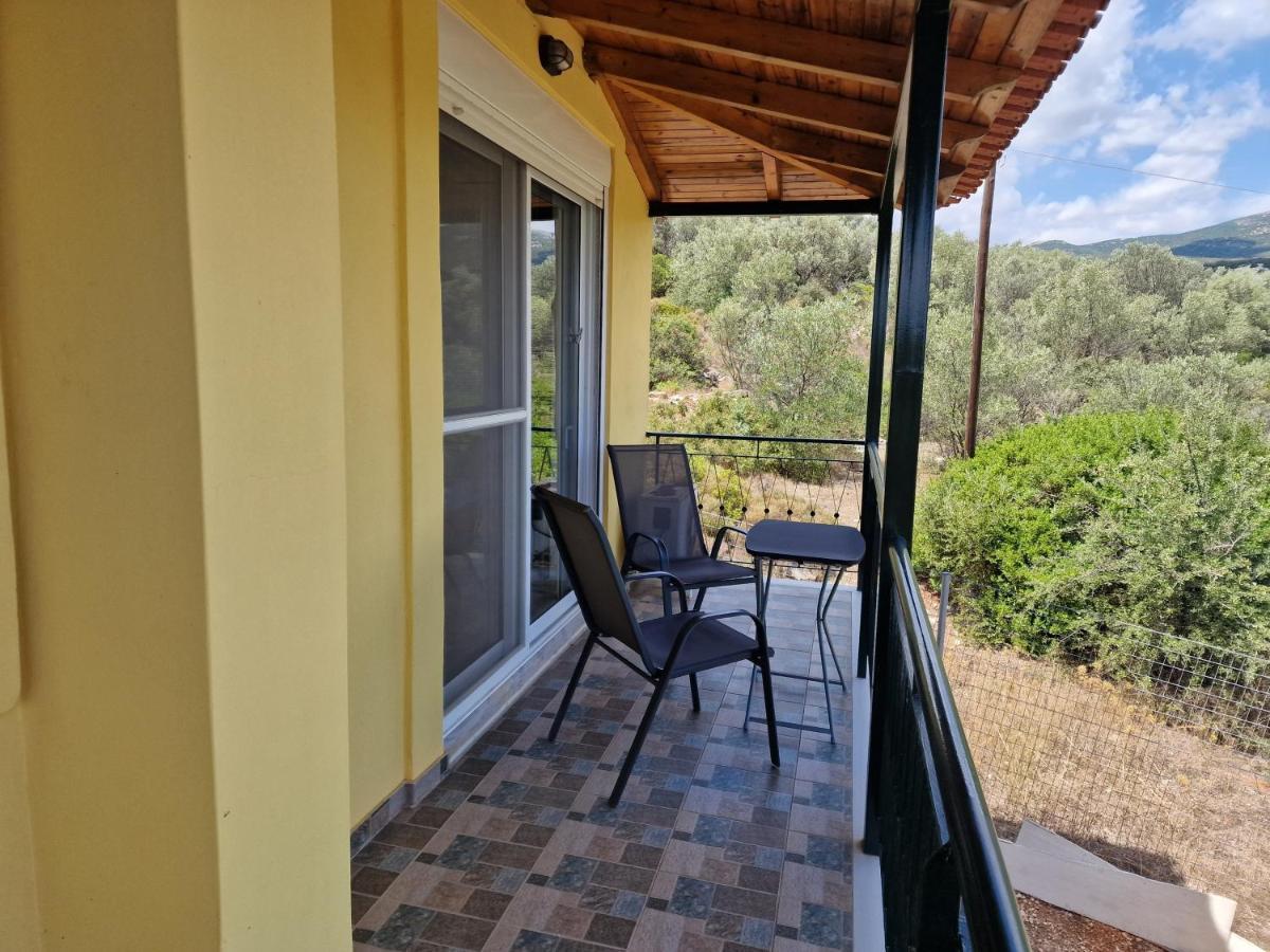 Grieks Vakantiehuis To Kalokairi Kougaiika Luaran gambar