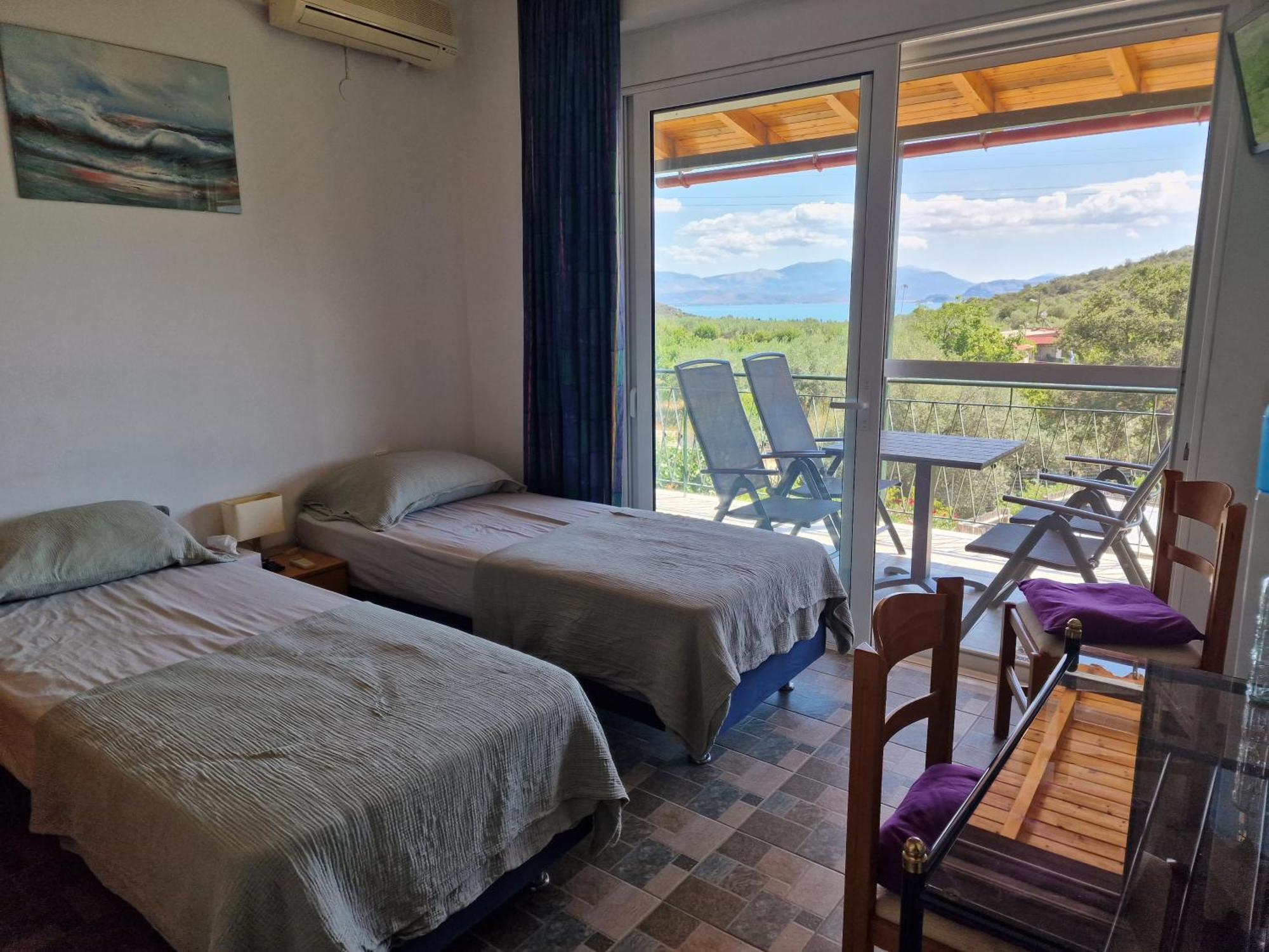 Grieks Vakantiehuis To Kalokairi Kougaiika Luaran gambar