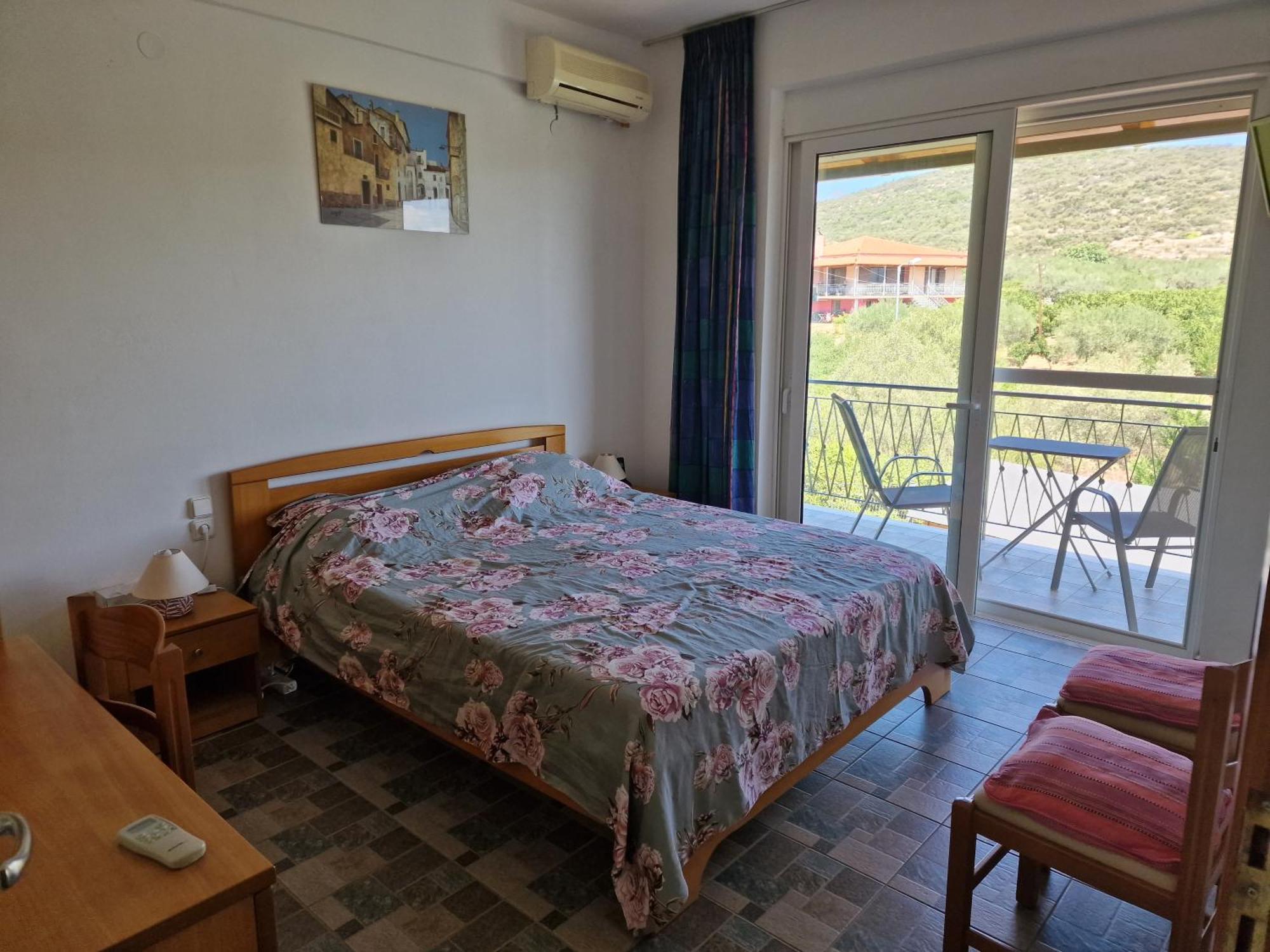 Grieks Vakantiehuis To Kalokairi Kougaiika Luaran gambar